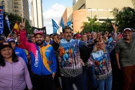 El desánimo de venezolanos se siente en comicios legislativos y de gobernadores poco concurridos