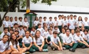 Alumnos del Saint Michael´s School inauguran primera "Little Free Library" escolar de RD