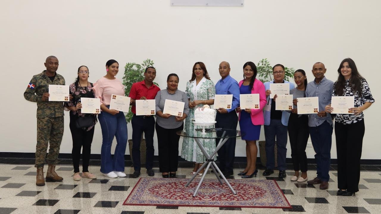 Biblioteca Infantil y Juvenil República Dominicana celebra el  16  aniversario de su fundación