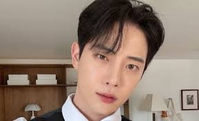 Fallece el actor e influencer surcoreano Kim Jong Seok a los 29 años: investigan las causas