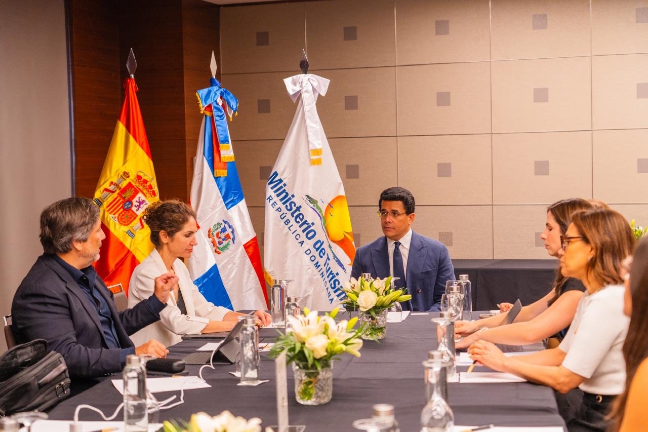 W2fly suma 18 vuelos desde Madrid y Portugal en su programación