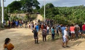 Arrestan a sacerdote y comunitarios durante desalojo en Puerto Plata