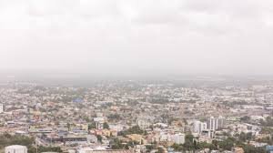 Calor, vaguada y polvo del Sahara marcarán el clima de este viernes