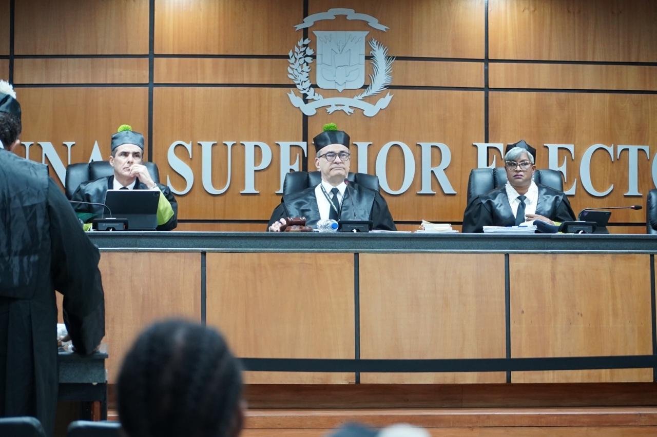 Tribunal Superior Electoral Anula Punto Clave del Acta 3 del PLD Relativo a Precandidatura Presidencial