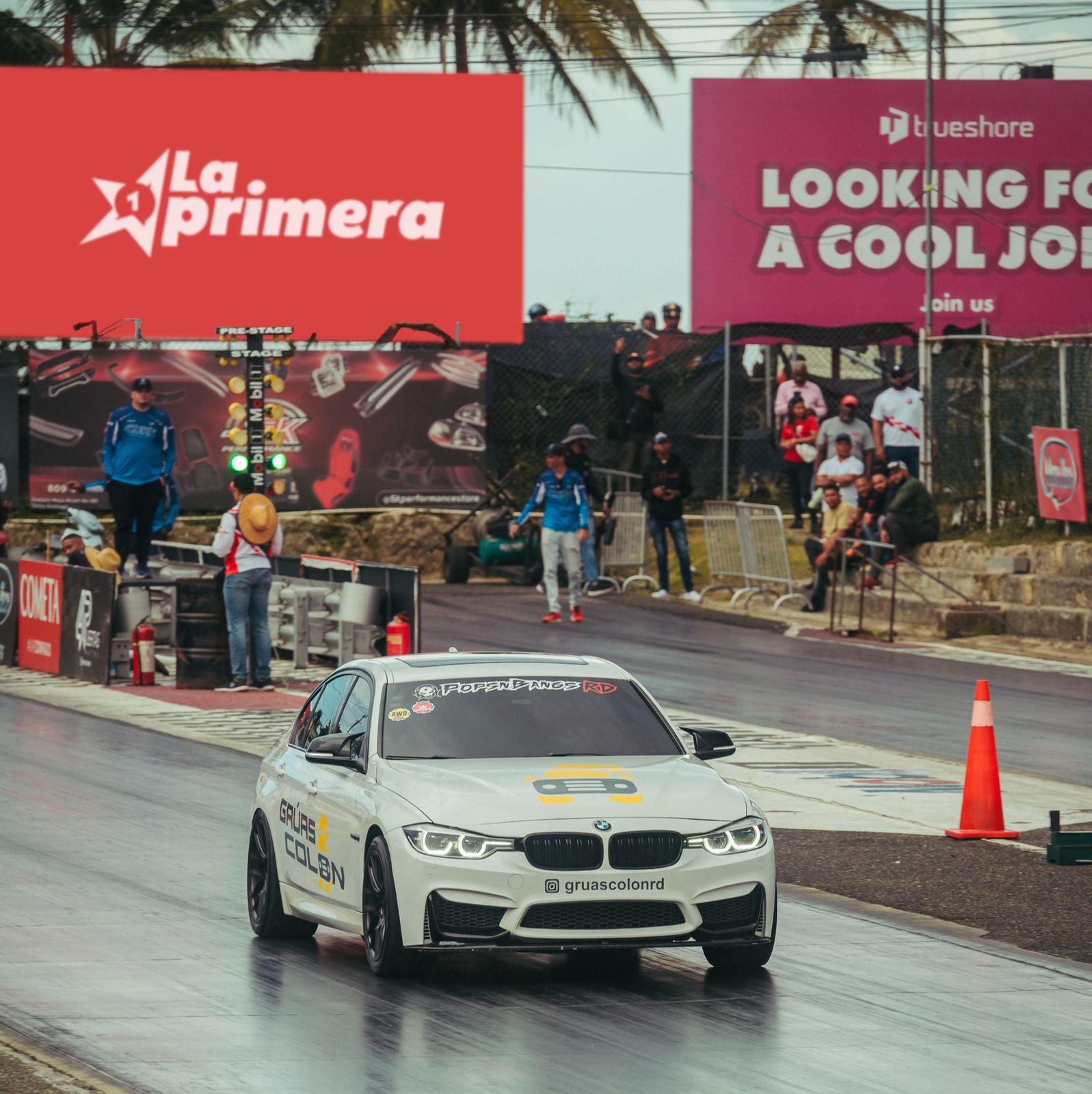 Lotería La Primera acelera su compromiso con el deporte en el emocionante evento Roll Race