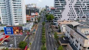 Prohibición de estacionamientos paralelos en el Polígono Central comienza a cumplirse