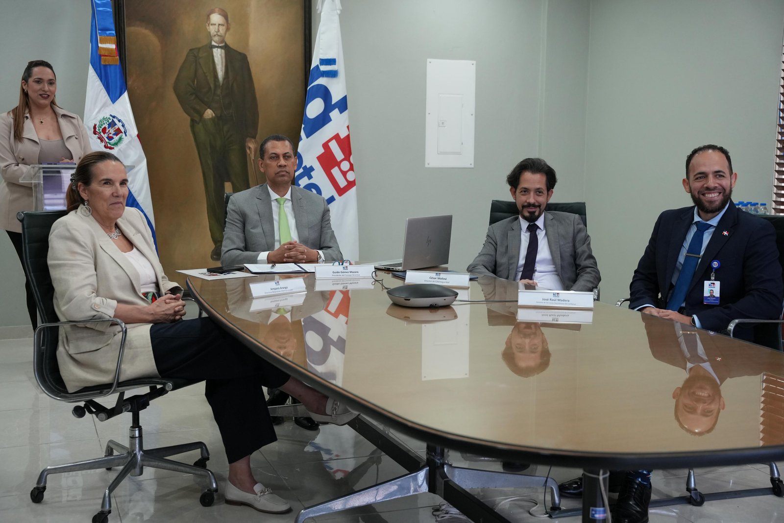 INDOTEL y ARCOTEL impulsan cooperación para reconocimiento mutuo de firmas electrónicas y seguridad jurídica en el entorno digital 