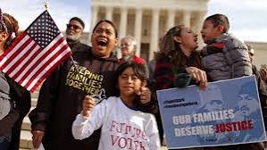 Mientras EE. UU. celebra su independencia, hijos de inmigrantes temen perder a sus madres