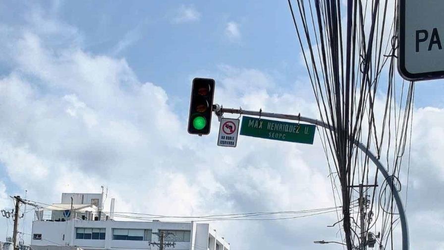 El Intrant instala señalizaciones de giros prohibidos y rutas alternas en cruces de la Lope de Vega