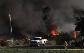 Evacuan a turistas y residentes del Gran Cañón por incendios forestales
