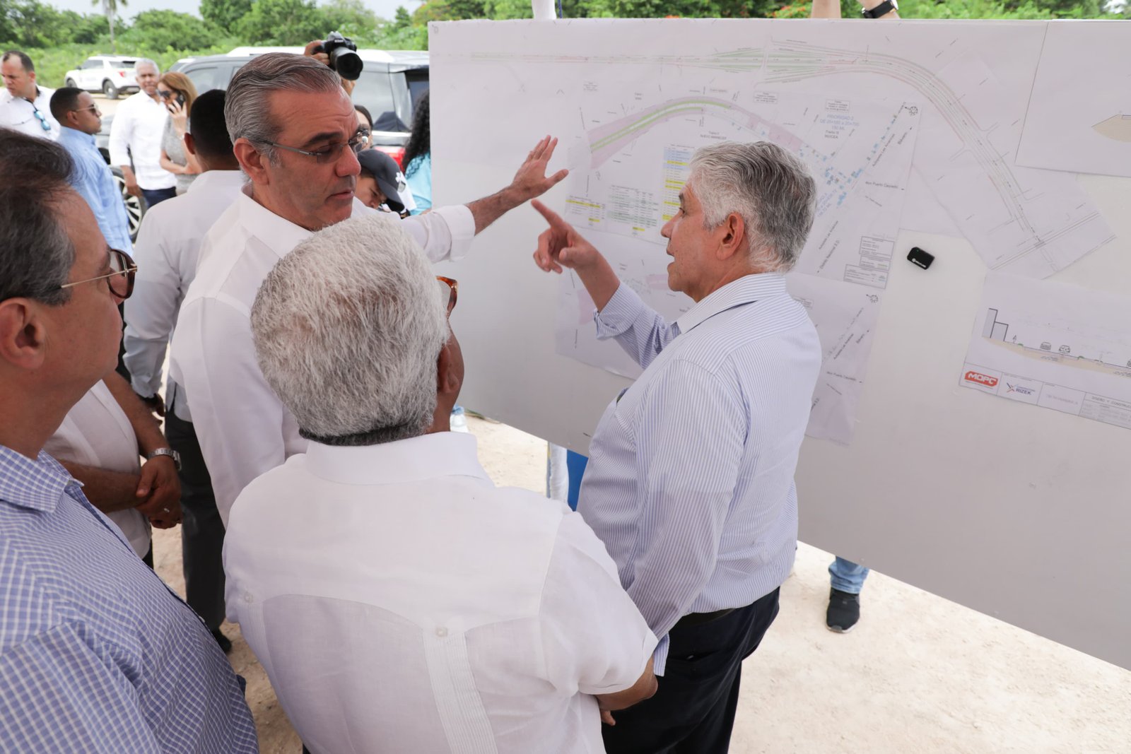 Presidente Abinader continúa transformando vidas de familias con entrega de 72 nuevos apartamentos en Boca Chica 