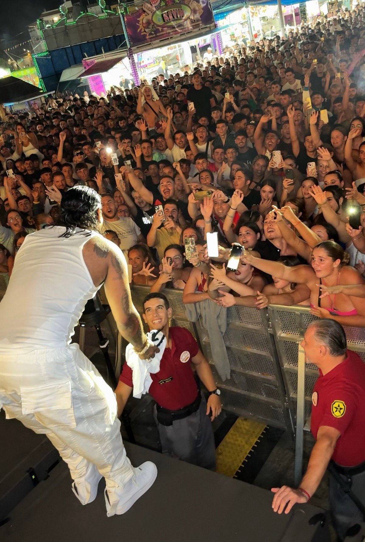 Omega “El Fuerte” conquista Europa con una gira explosiva 