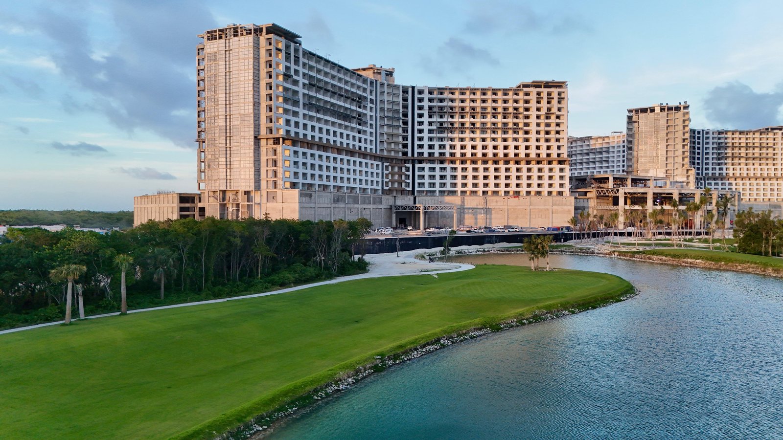 Nuevo hotel anuncia más de 5 mil empleos directos