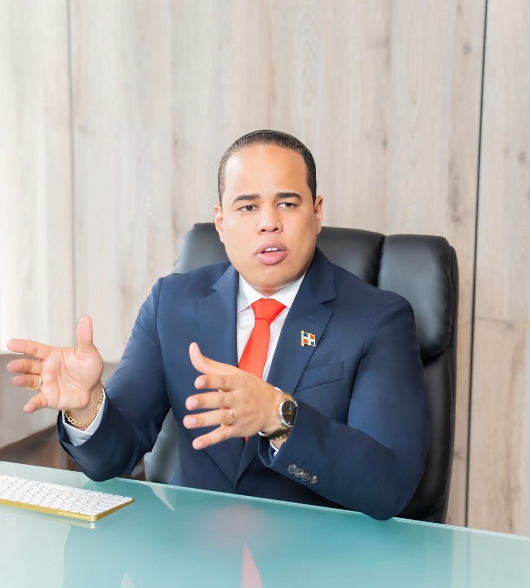 Director de Priority Courier resalta el desarrollo del sector logístico y de mensajería en RD