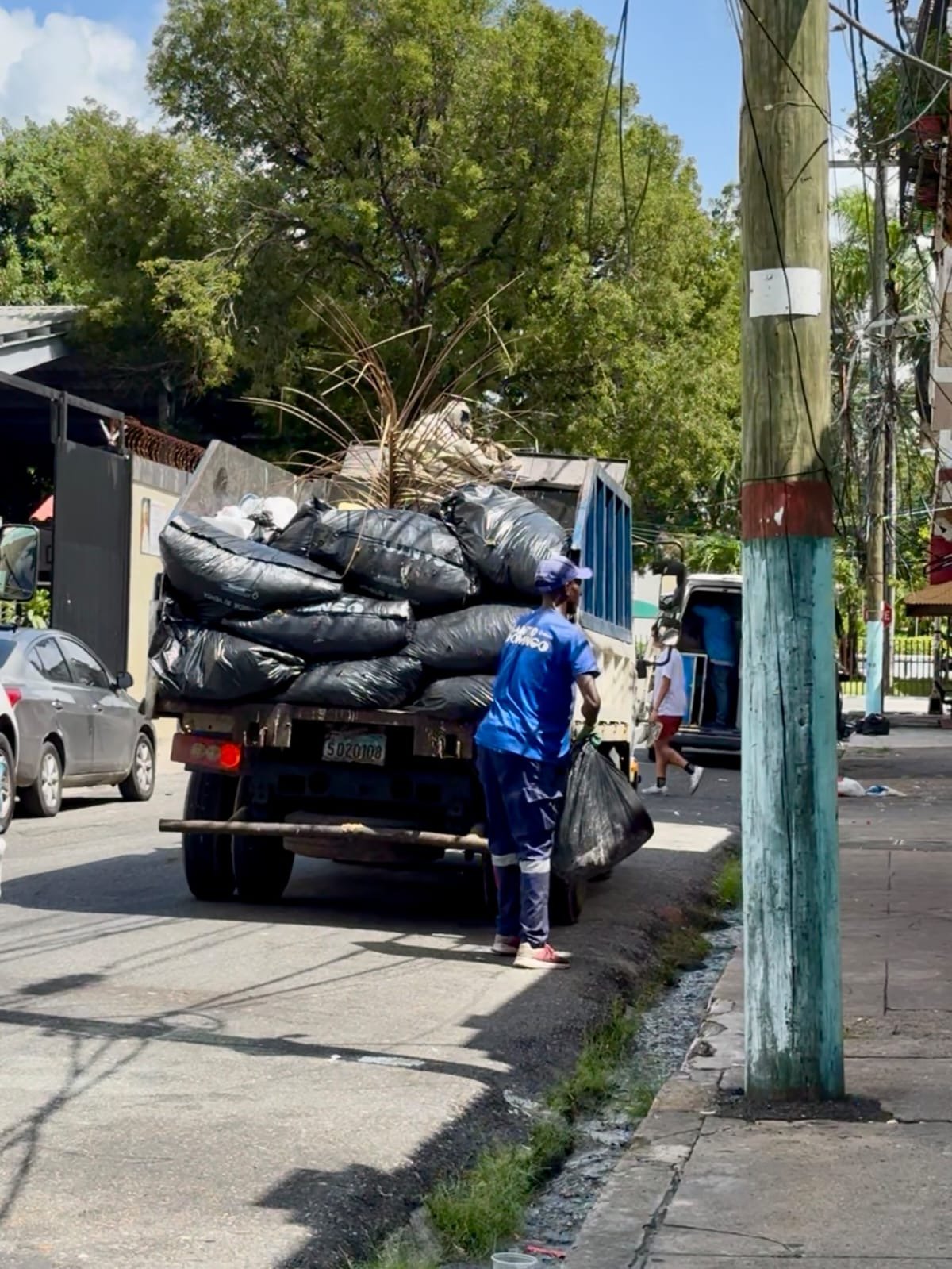Alcaldía del DN lleva operativo de limpieza a Ciudad Nueva y Ciudad Colonial 