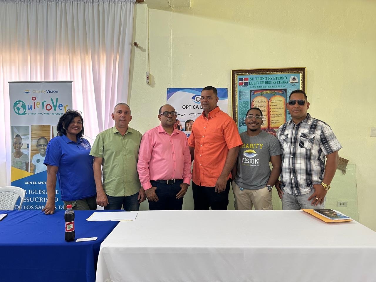 Fundación Denfi realiza exitosa jornada visual  Bayaguana 