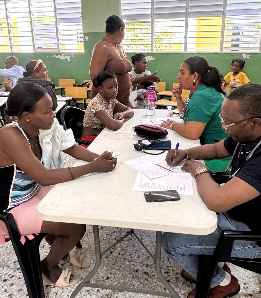 EGEHID lleva jornada de salud para beneficiar niños de la zona norte de Baní 