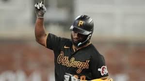 Resumen: Liover Peguero conectó tres cuadrangulares en el triunfo de los Piratas