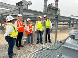 Energía 2000 y EE. UU. refuerzan alianza por una seguridad y sostenibilidad energética compartida