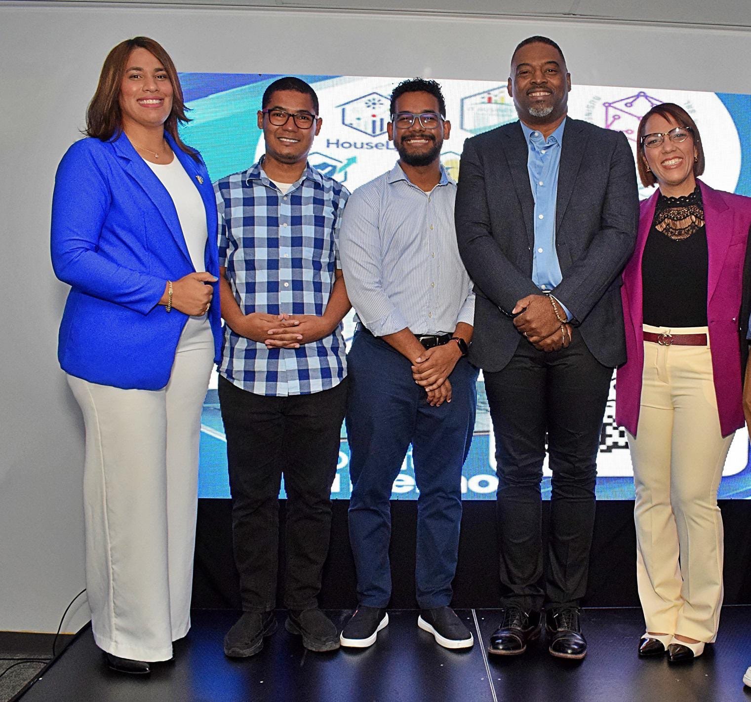 Presentan ‘HouseLytic’, innovadora plataforma inmobiliaria con inteligencia artificial en Santo Domingo