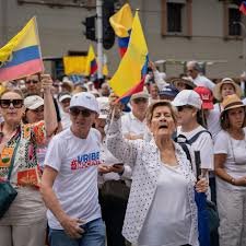 Marchas de apoyo a Álvaro Uribe movilizan a Colombia