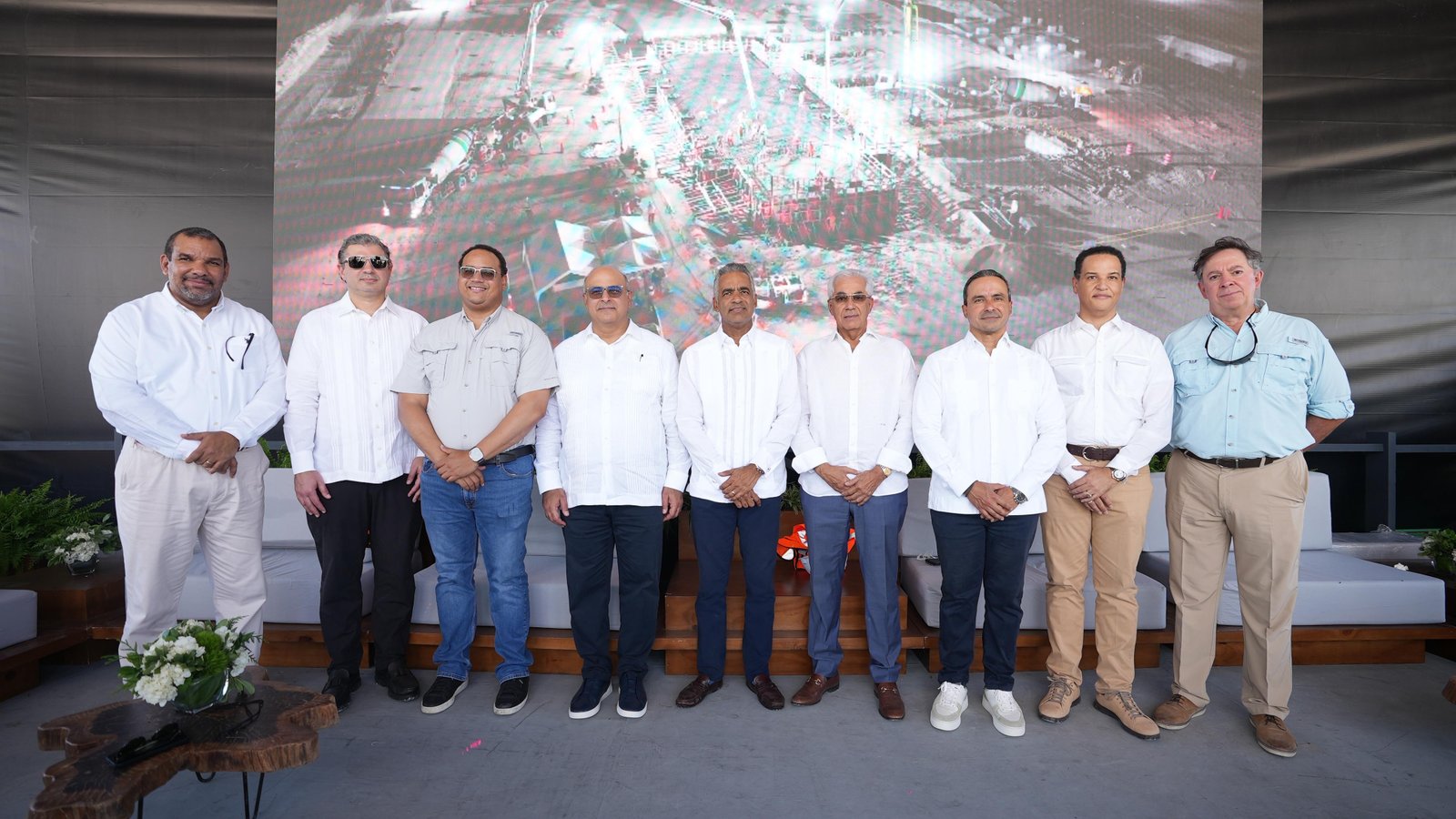 Ministro Joel Santos supervisa, junto al Gabinete Eléctrico, construcción Generadora San Felipe 