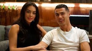 Georgina Rodríguez y Cristiano Ronaldo se comprometen, tres hijos y ocho años de relación después