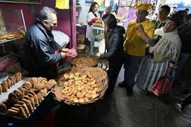 Sin pan, sin gasolina, sin dólares: malestar en Bolivia a días de elección