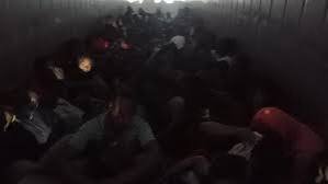 Pusieron su vida en riesgo: interceptan contenedor con más de 60 indocumentados haitianos