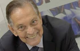 Hospitalizan al dramaturgo Franklin Domínguez por su delicado estado de salud