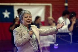 Jeannette Jara, la candidata presidencial comunista que busca conquistar el centro en Chile