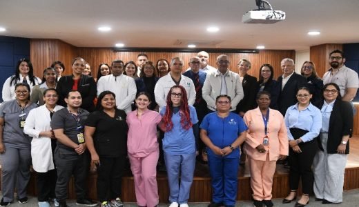 Alto Costo abre ventana a la vida, promueve articulación de Red de Hospitales para el tratamiento de Pie Diabético   