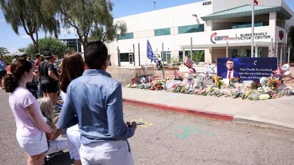 "Oye, fascista" y "Bella Ciao", mensajes grabados en munición para asesinar a Charlie Kirk