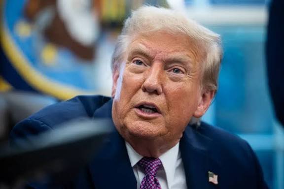 Trump dice que el nuevo 'kickoff' en la NFL hace que el fútbol americano sea "afeminado"
