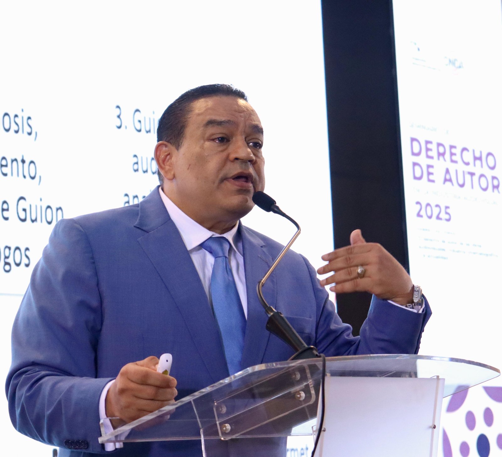 El director de la ONDA respalda acciones de la PGR en contra piratería digital