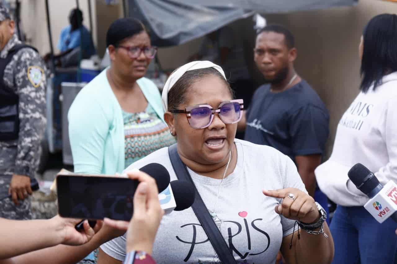 "Fue a buscar un abanico" y ahora lo acusan de violación, alega madre de joven en Los Tres Brazos