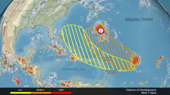 El huracán Gabrielle amenaza con impactar en las islas portuguesas Azores con categoría tres