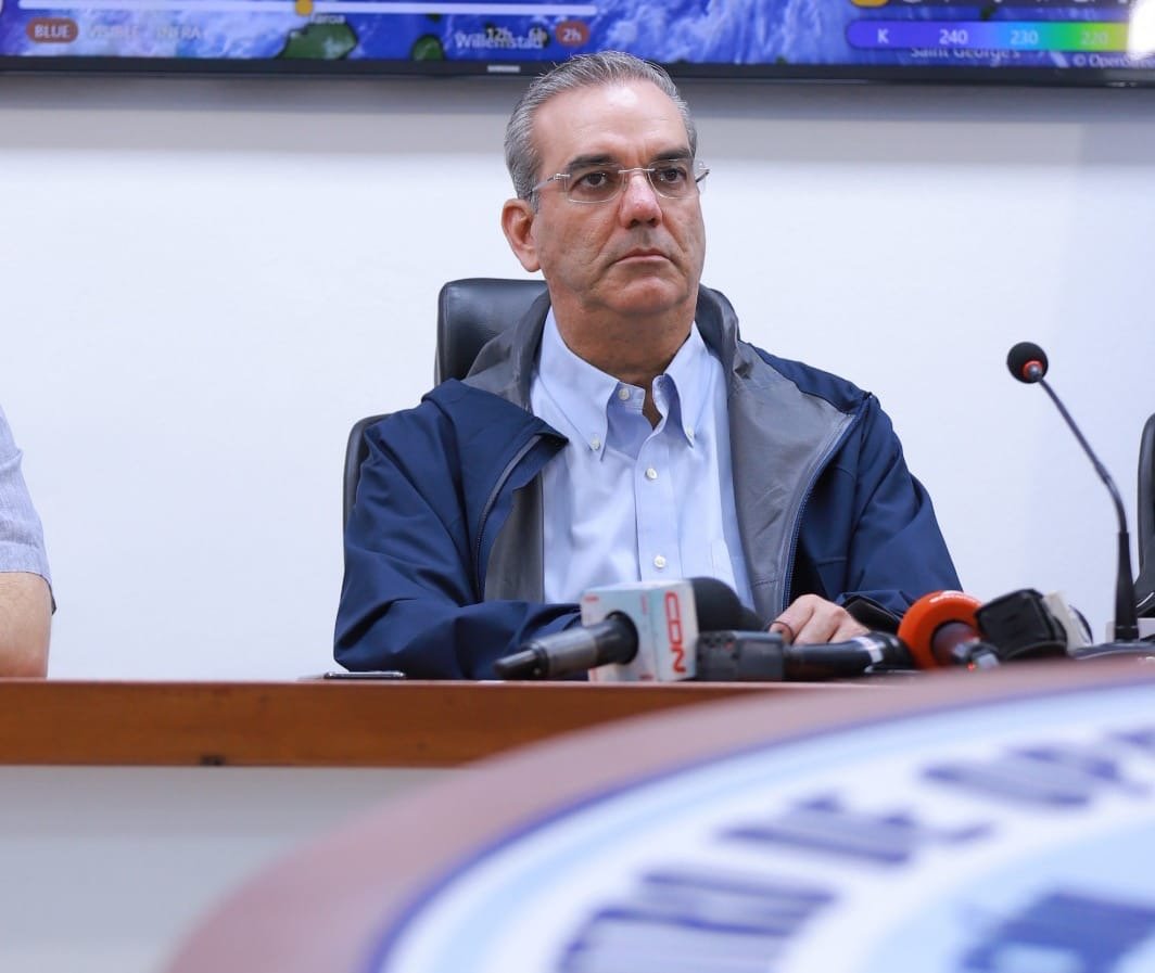 Presidente Abinader llama a la ciudadanía a seguir las recomendaciones oficiales y mantenerse atenta a los informes 