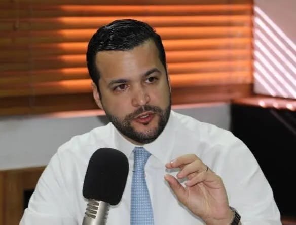 Rafael Paz denuncia suplantación de identidad para intento de estafa utilizando su nombre e imagen
