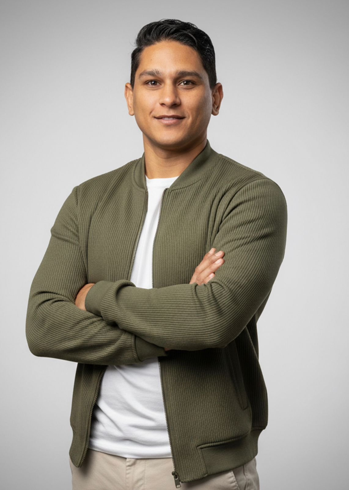 Ángel José, especialista en ciberseguridad e inteligencia artificial, se postula al Premio Nacional de la Juventud 2026 con su proyecto “Mente de Hackers”