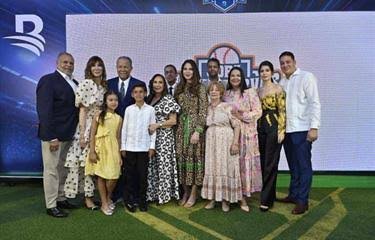 Vitelio Mejía se disculpa ante Marichal por la dilación en dedicatoria de torneo
