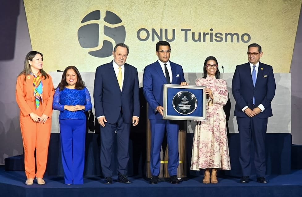 Destacan liderazgo regional de David Collado como ministro de Turismo 
