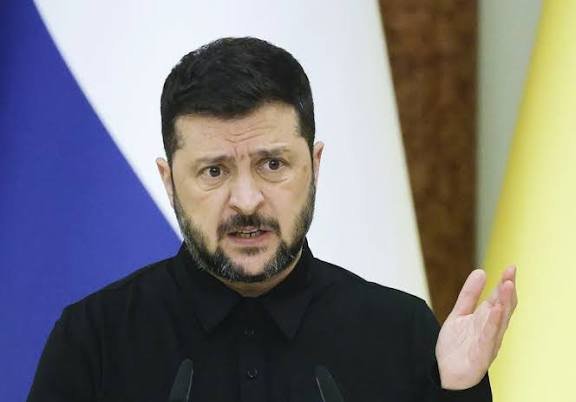 Rusia y Ucrania prosiguen su guerra energética en la víspera de la reunión Trump-Zelenski
