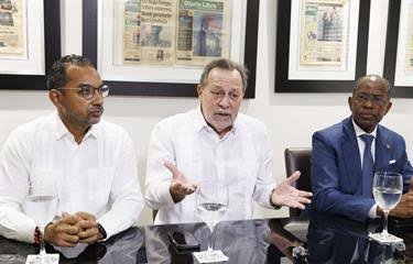 El sargazo sigue siendo la gran incógnita para el turismo