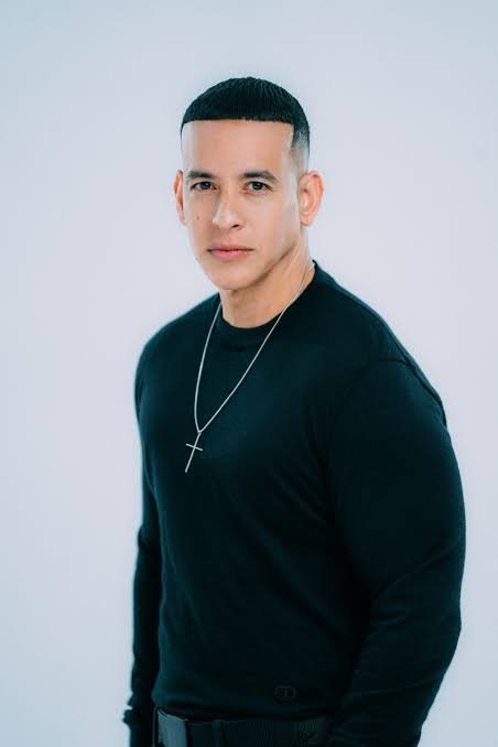 Dos años después de su retiro, Daddy Yankee reaparece en los Latin Billboard 2025