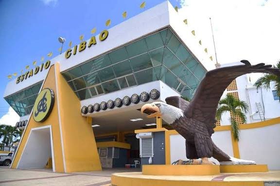 Las Águilas castigan el relevo oriental en el estadio Cibao
