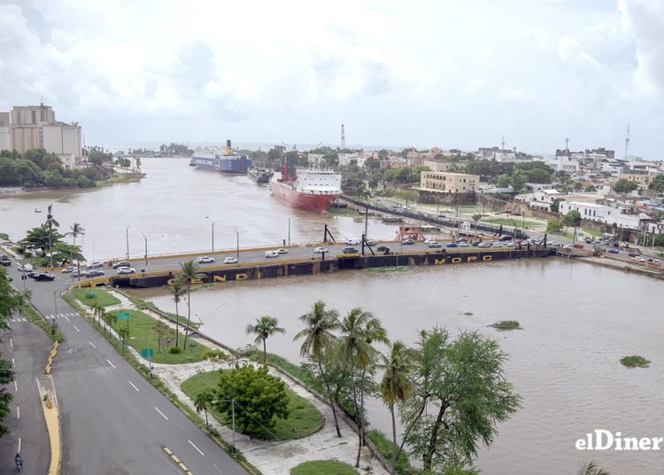 Puente flotante: necesario, ante intentos de cambiarlo