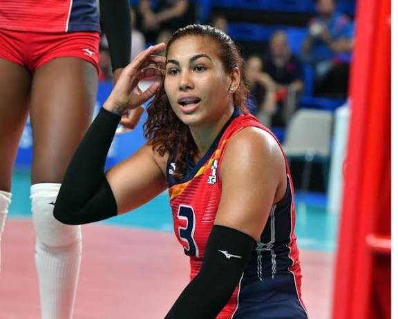 La ruta para que Lisvel Eve Mejía regrese a las Reinas del Caribe tras la sanción