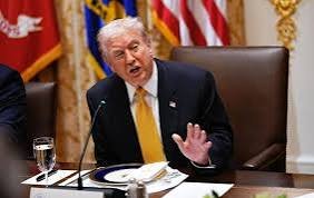 Trump arremete contra periodistas del New York Times por críticas de su gestión con China
