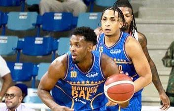 Mauricio Báez y San Carlos reeditan una rivalidad histórica por la corona del TBS Distrito